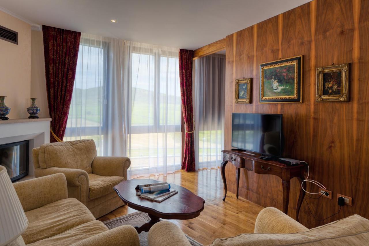 Hotel Soli Invicto Elenovo  Ngoại thất bức ảnh