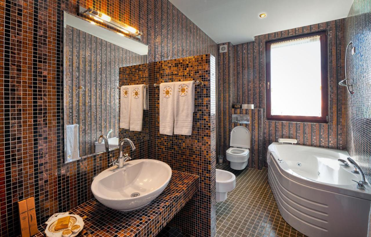 Hotel Soli Invicto Elenovo  Ngoại thất bức ảnh